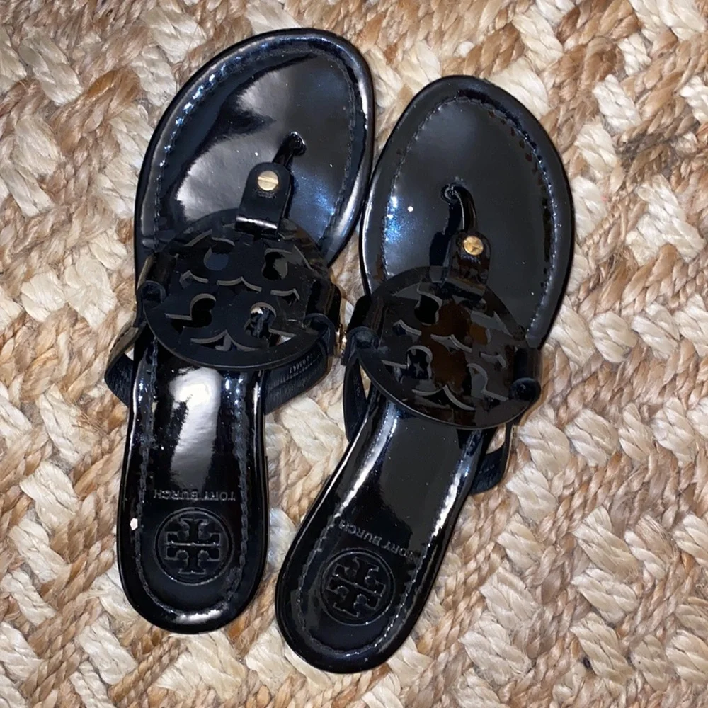TORY BURCH Miller Medallion Patent Leather Sandal - Picture 1 of 6